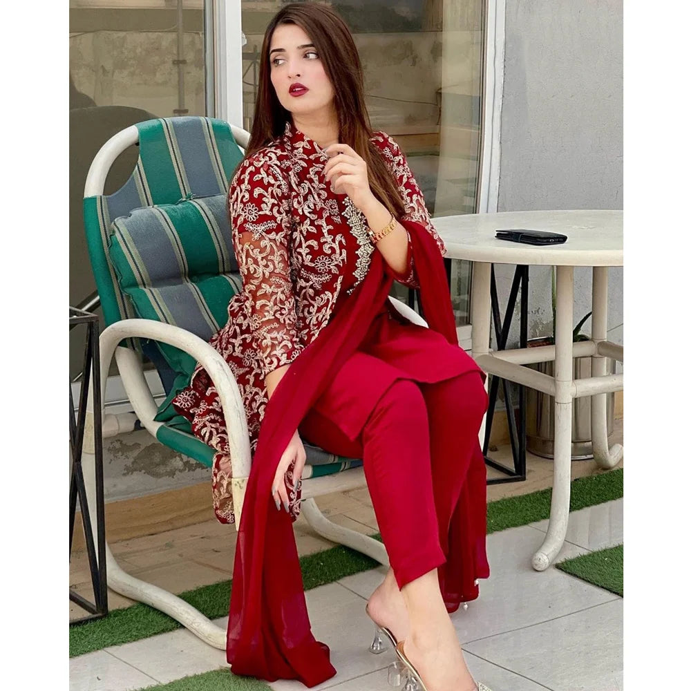 4pecs Grown Inner trouser & Duptta set. 4 pecs Suit for ladies. Emborided Handwork Suits.