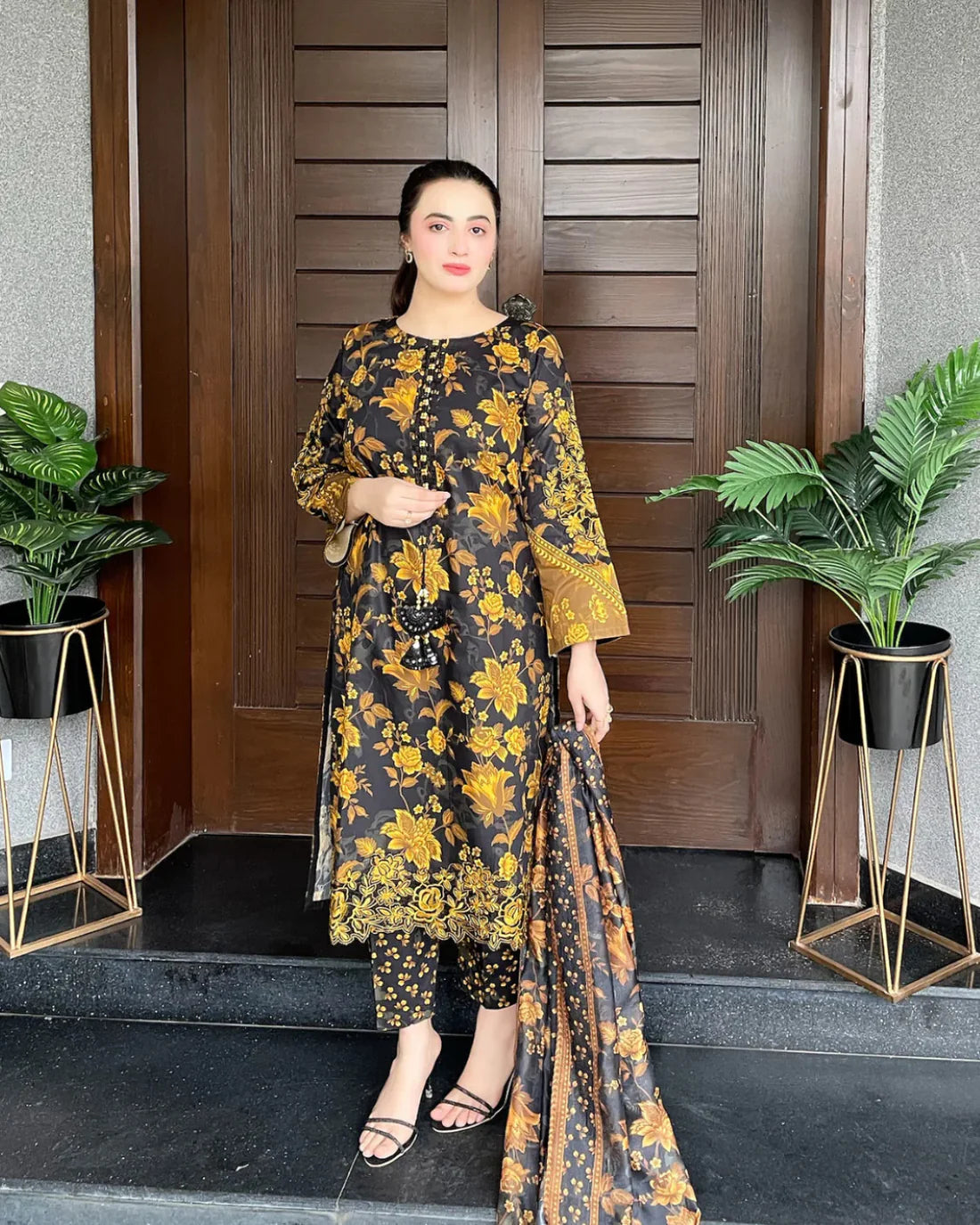 Front And Back Allover Digital Printed Handwork Suit ( 3Pcs )